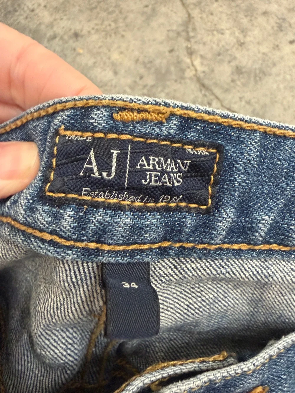 Armani Jeans Men's J21 Regular 34x30